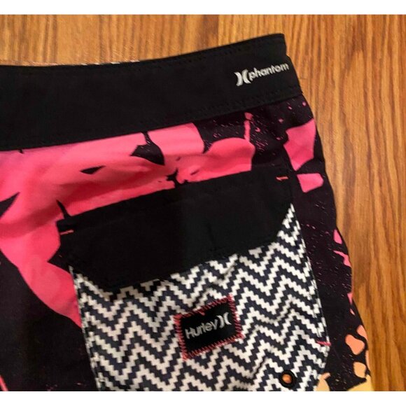 Hurley Phantom Board Shorts Mens 28 7" Floral Scallop Beach Swim Trunks Pocket - Picture 3 of 7